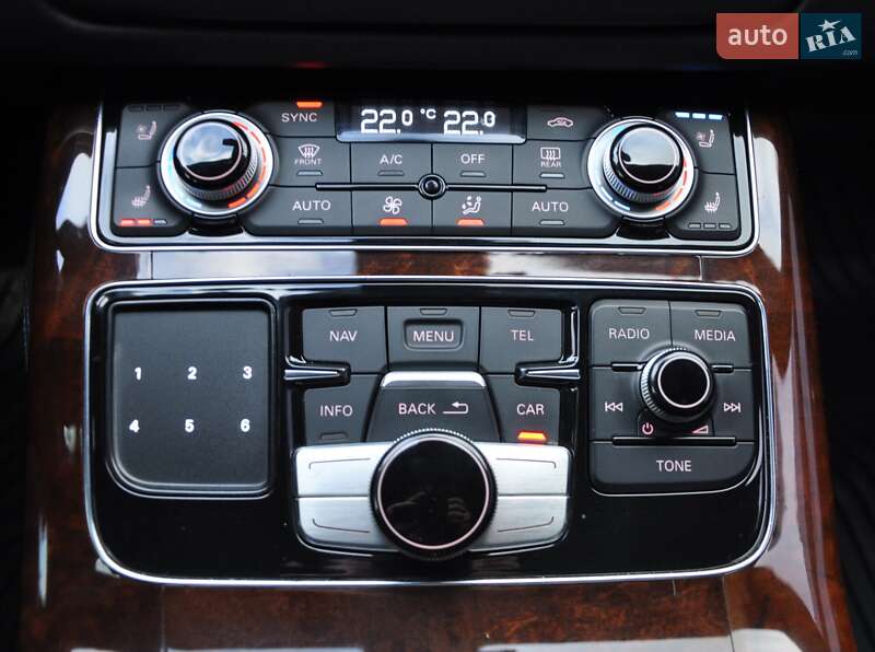 Седан Audi A8 2013 в Одессе