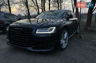 Седан Audi A8 2017 в Первомайську
