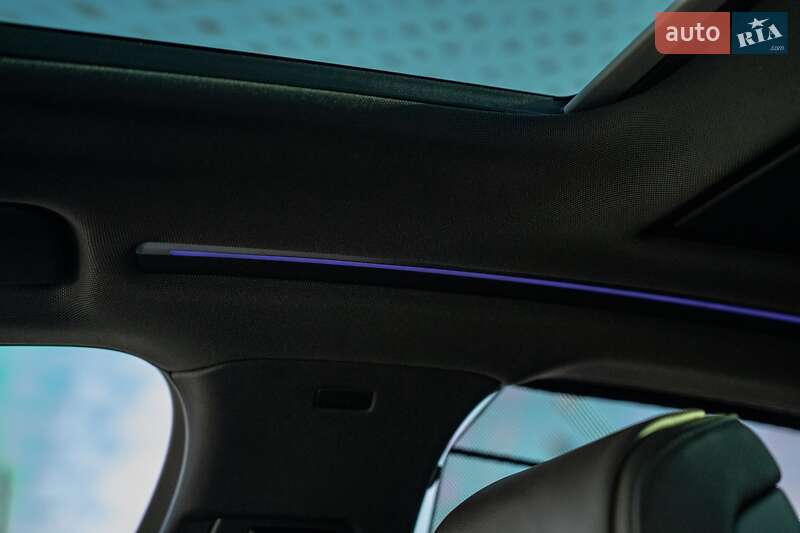 Седан Audi A8 2021 в Черновцах