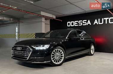 Седан Audi A8 2021 в Одесі