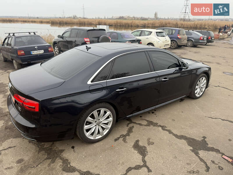Седан Audi A8 2016 в Николаеве