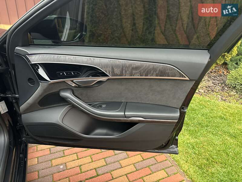 Седан Audi A8 2021 в Киеве фото 41 Седан Audi A8 2021 в Киеве