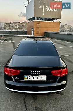 Седан Audi A8 2013 в Киеве