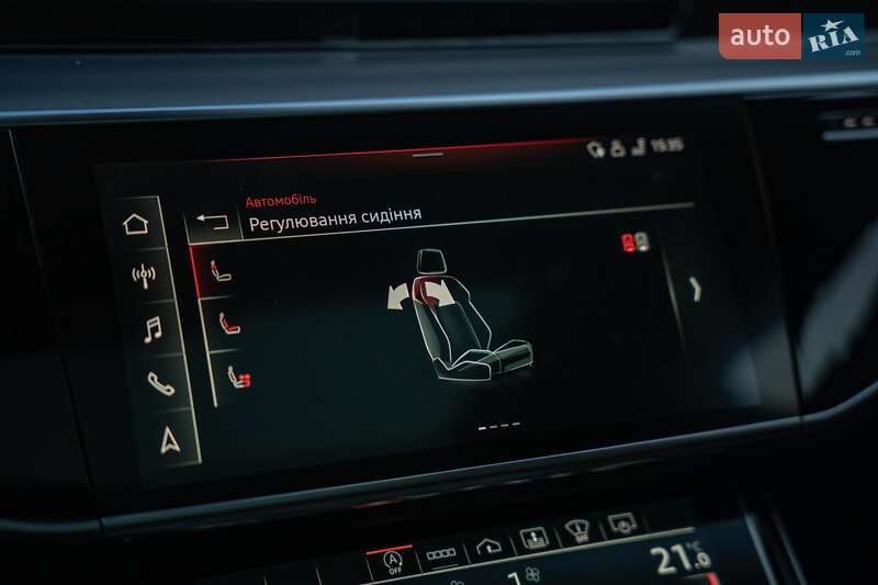 Седан Audi A8 2021 в Черновцах