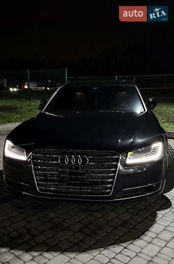 Седан Audi A8 2015 в Киеве