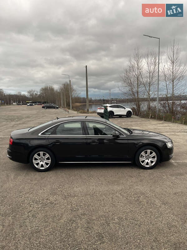 Седан Audi A8 2013 в Киеве