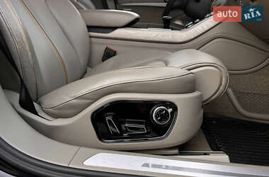 Седан Audi A8 2013 в Киеве