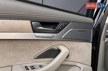 Седан Audi A8 2013 в Киеве