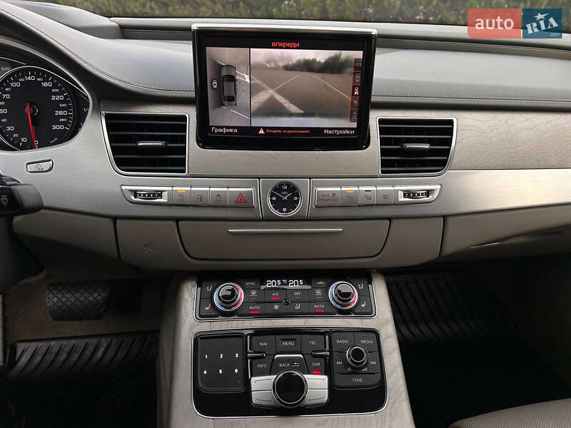 Седан Audi A8 2013 в Киеве