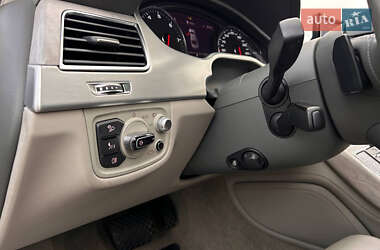 Седан Audi A8 2013 в Киеве