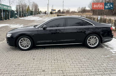 Седан Audi A8 2014 в Львове