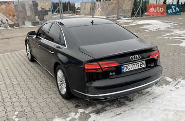 Седан Audi A8 2014 в Львове