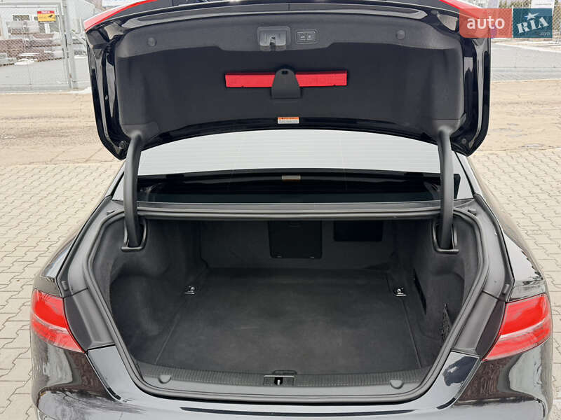 Седан Audi A8 2014 в Львове фото 26 Седан Audi A8 2014 в Львове