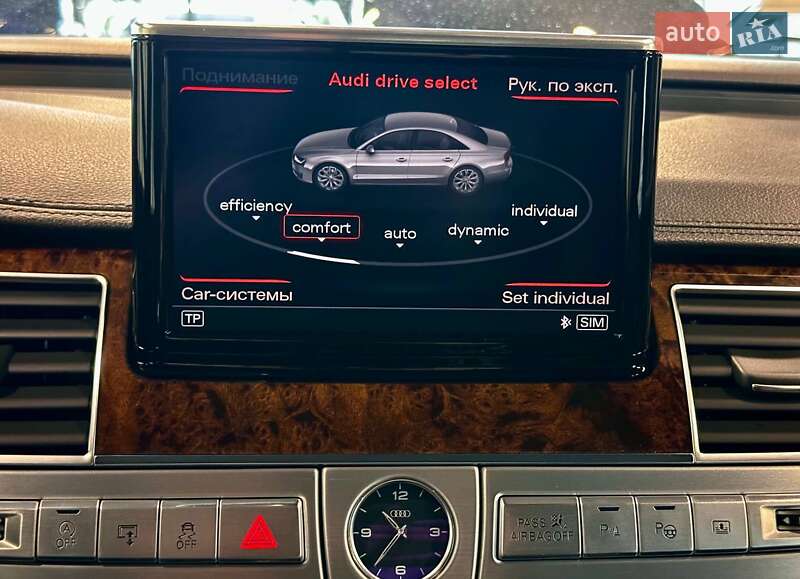 Седан Audi A8 2013 в Львове