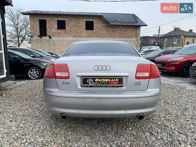 Седан Audi A8 2003 в Коломые