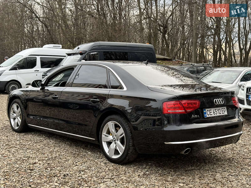 Седан Audi A8 2012 в Черновцах