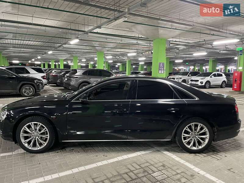 Седан Audi A8 2011 в Киеве