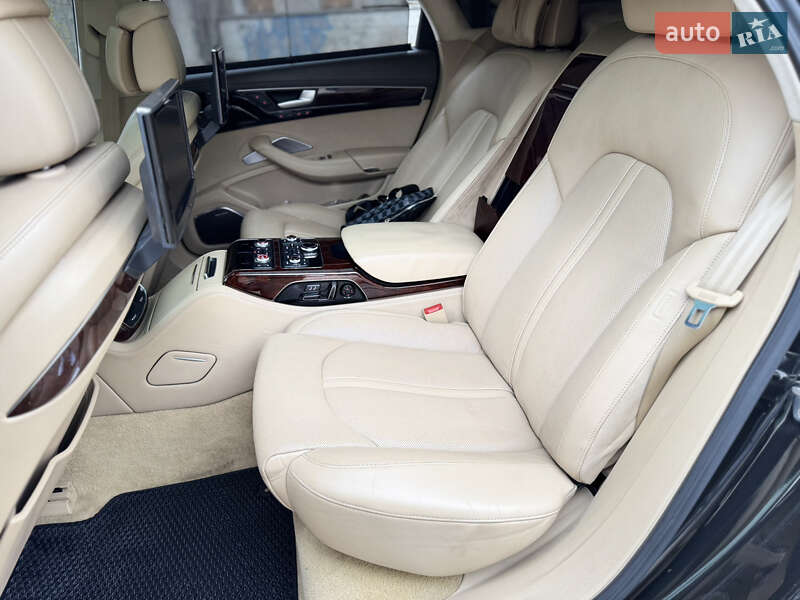 Седан Audi A8 2011 в Буковеле фото 30 Седан Audi A8 2011 в Буковеле