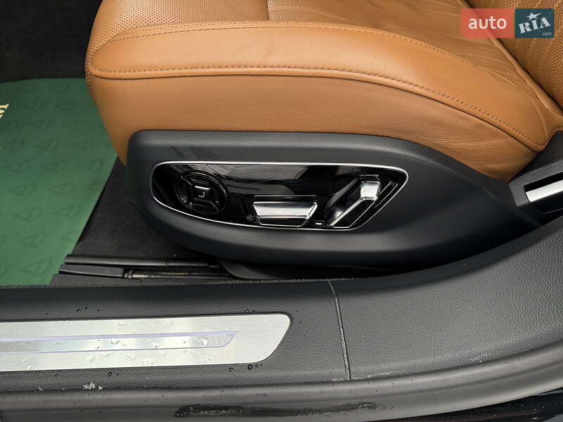 Седан Audi A8 2022 в Киеве фото 25 Седан Audi A8 2022 в Киеве