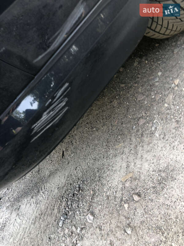 Седан Audi A8 2004 в Буче