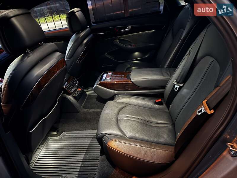 Седан Audi A8 2013 в Одессе