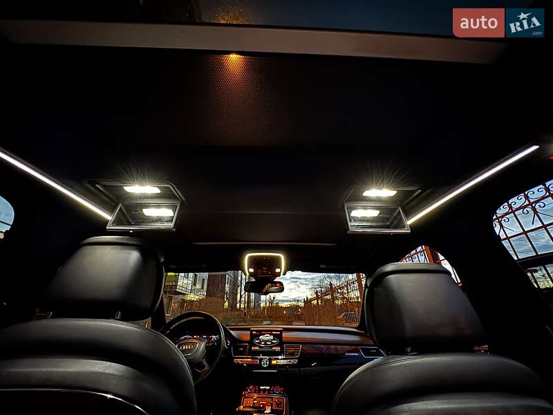 Седан Audi A8 2013 в Одессе