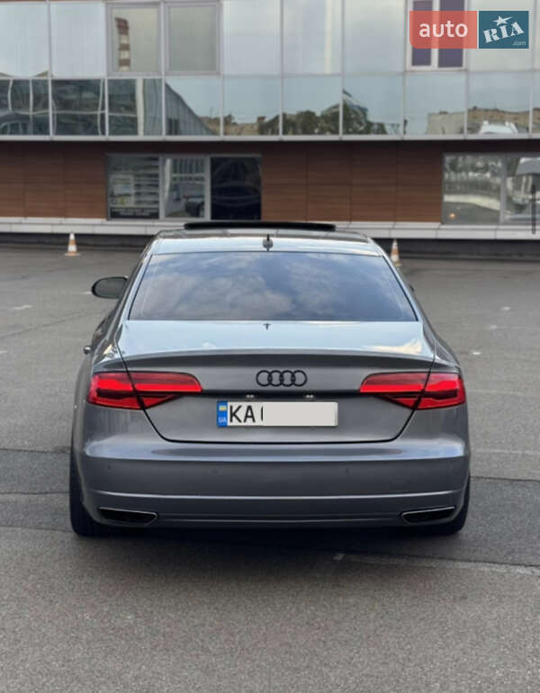 Седан Audi A8 2016 в Запорожье
