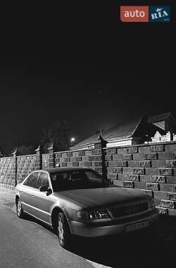 Седан Audi A8 1998 в Василькові