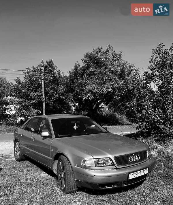 Седан Audi A8 1998 в Василькове