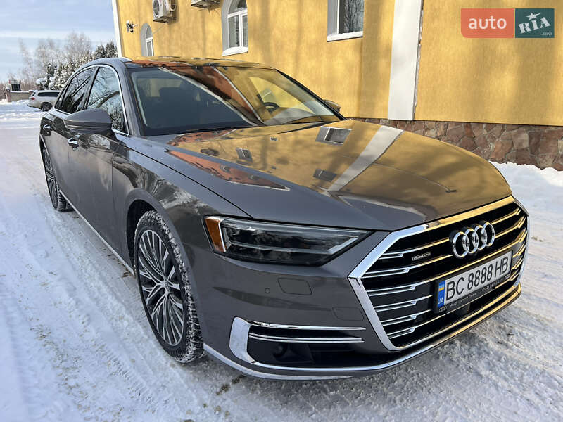 Седан Audi A8 2019 в Львове