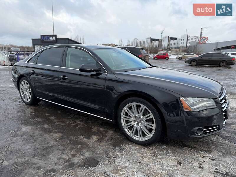 Седан Audi A8 2012 в Кривом Роге