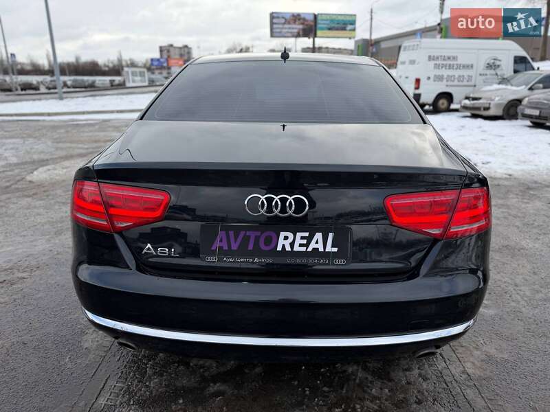 Седан Audi A8 2012 в Кривом Роге