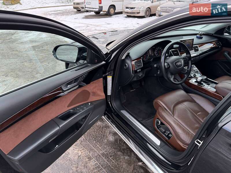 Седан Audi A8 2012 в Кривом Роге
