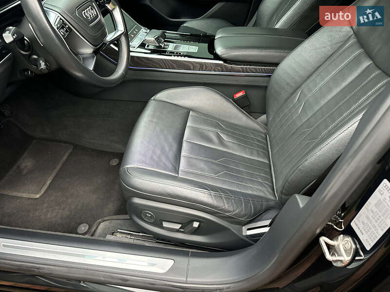 Седан Audi A8 2021 в Днепре