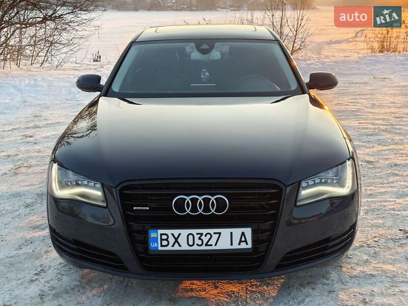 Седан Audi A8 2013 в Житомире