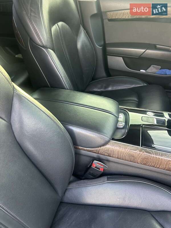 Седан Audi A8 2014 в Киеве