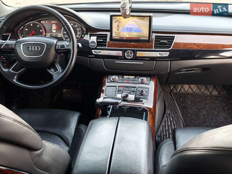 Седан Audi A8 2013 в Житомире