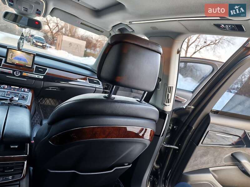Седан Audi A8 2013 в Житомире