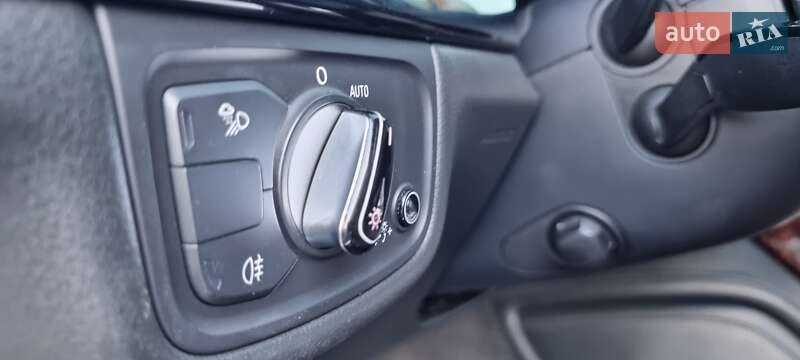 Седан Audi A8 2014 в Кривому Розі