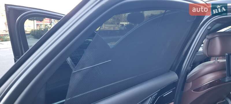 Седан Audi A8 2014 в Кривому Розі