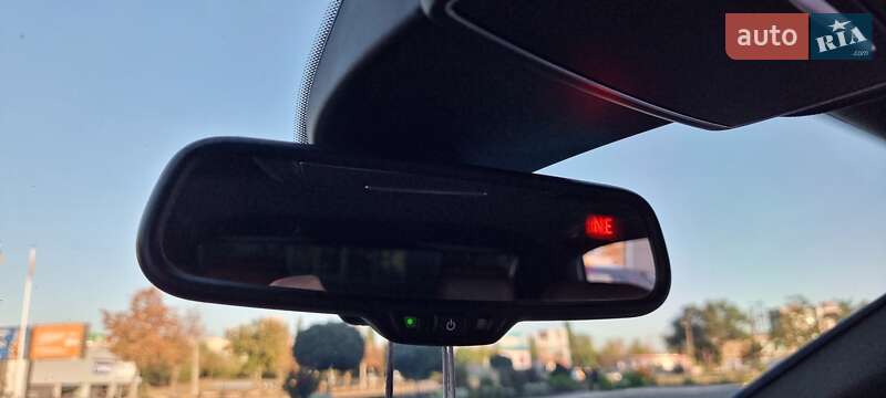 Седан Audi A8 2014 в Кривому Розі