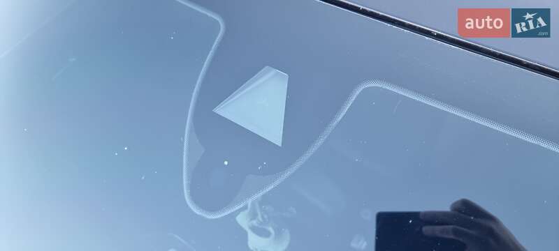 Седан Audi A8 2014 в Кривому Розі