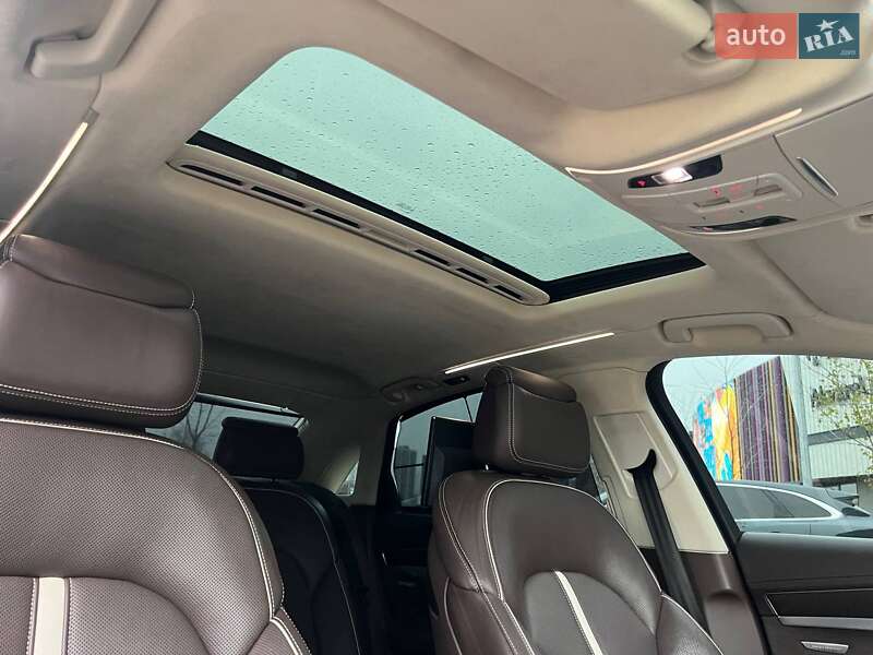 Седан Audi A8 2012 в Киеве