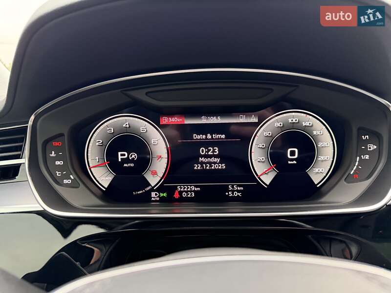 Седан Audi A8 2022 в Києві