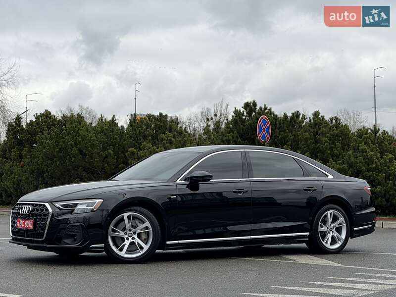 Седан Audi A8 2022 в Києві