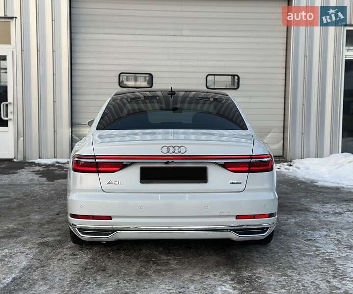 Седан Audi A8 2019 в Киеве