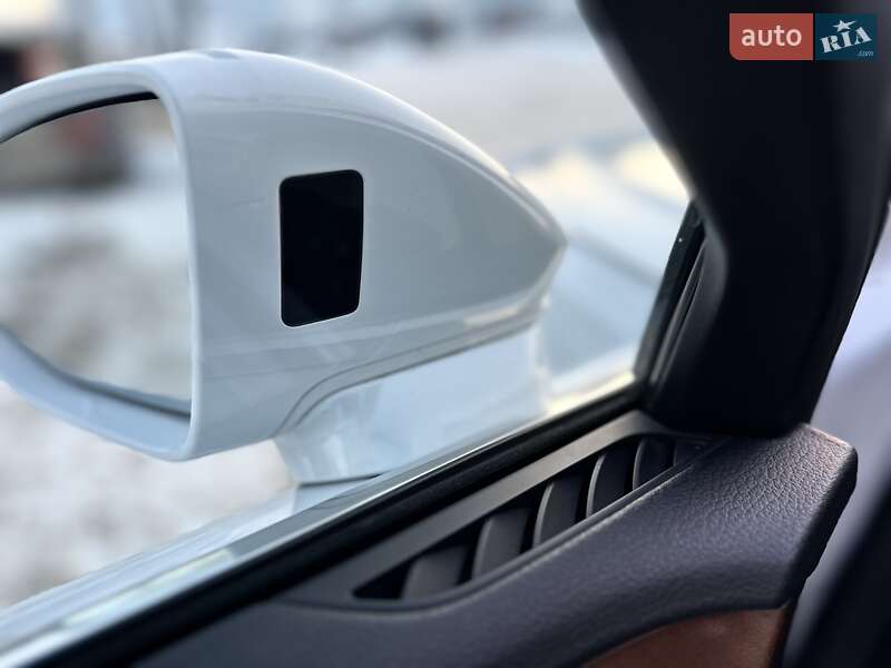 Седан Audi A8 2019 в Киеве