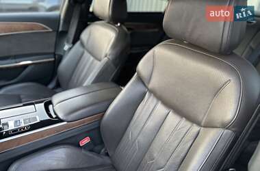 Седан Audi A8 2019 в Киеве