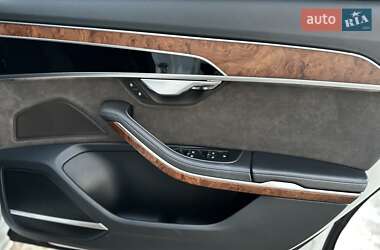 Седан Audi A8 2019 в Киеве