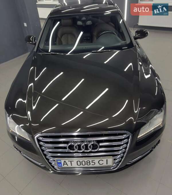 Седан Audi A8 2012 в Коломые